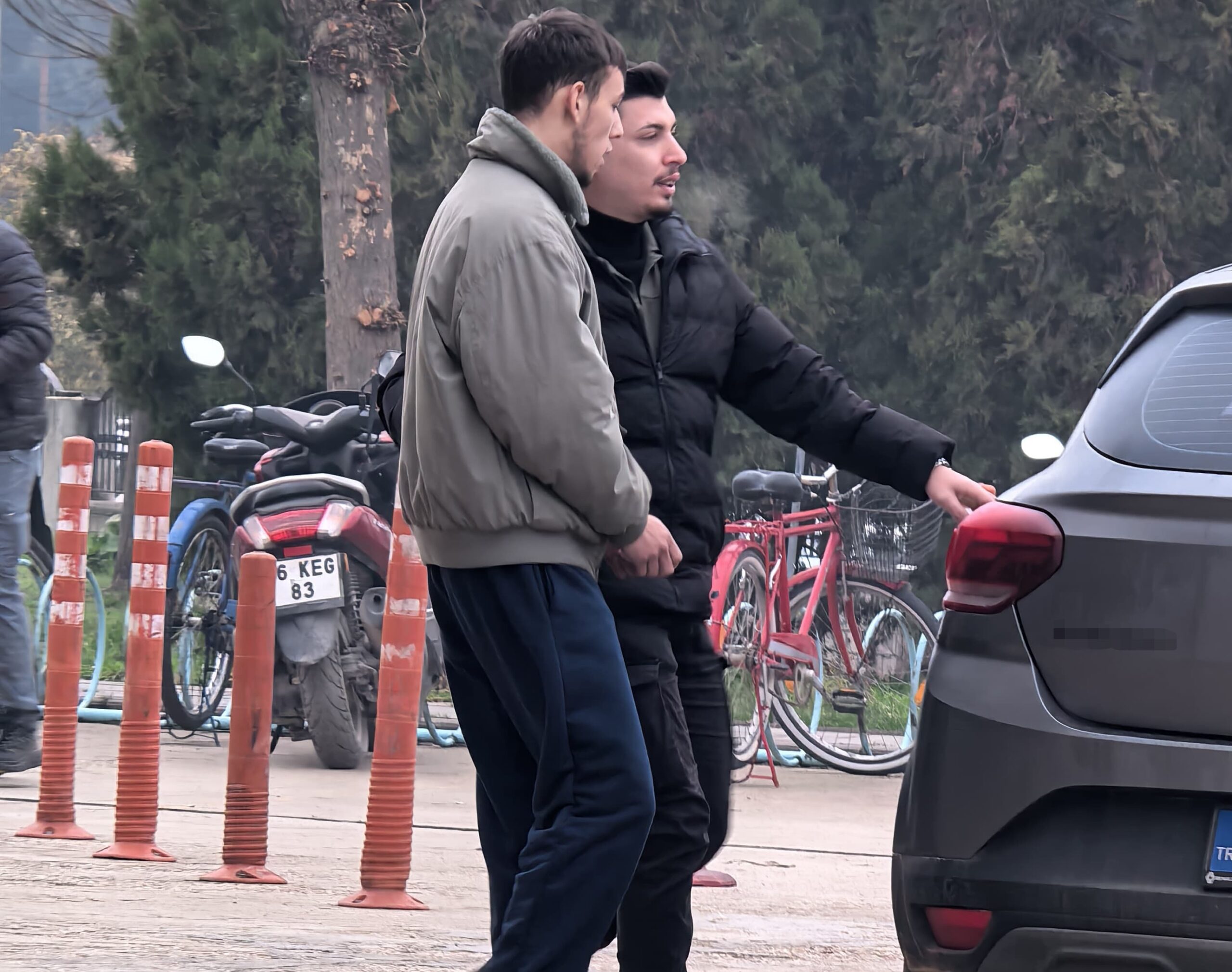 Bursa’nın İnegöl ilçesinde Narkotik Büro Amirliği ekiplerince uyuşturucu tacirlerine yönelik