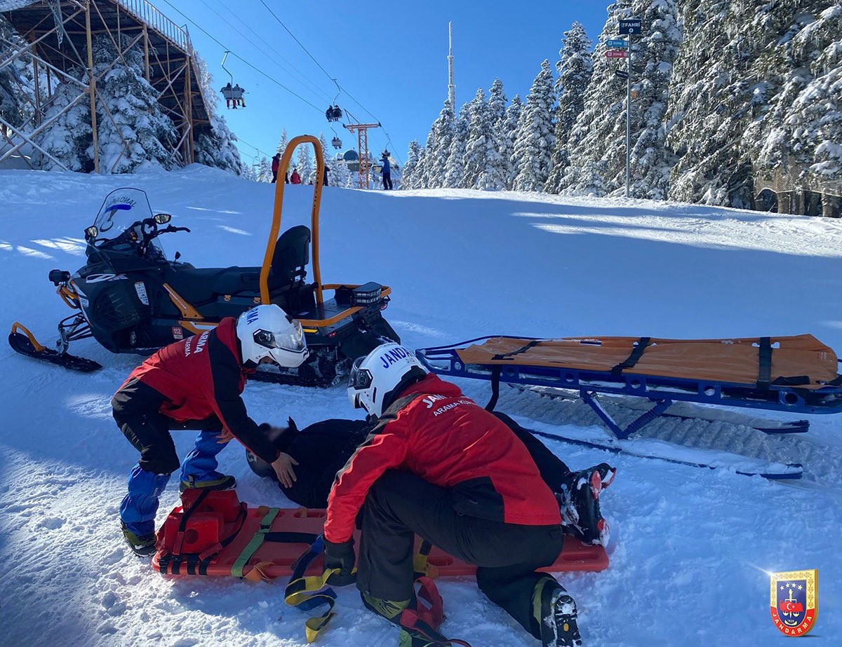 Bursa İl Jandarma Komutanlığı emrinde görev yapan Jandarma Arama Kurtarma (JAK)