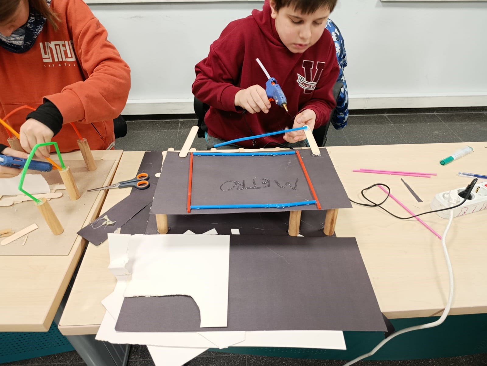 Bursa'da öğrenciler raylara indi 1 Bursam Medya -