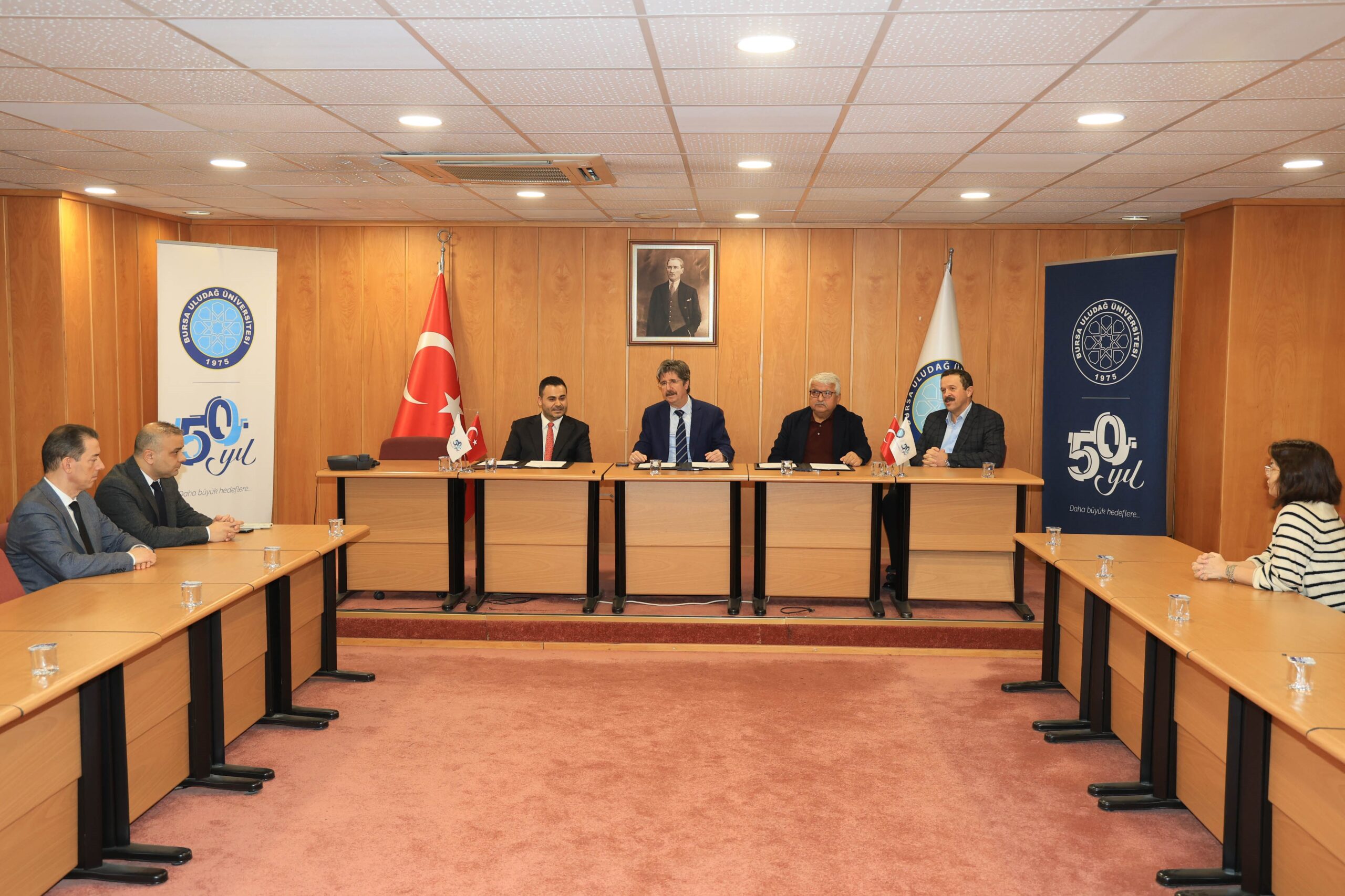 BUÜ'de geleceğin mühendislerine burs desteği 1 Bursam Medya -