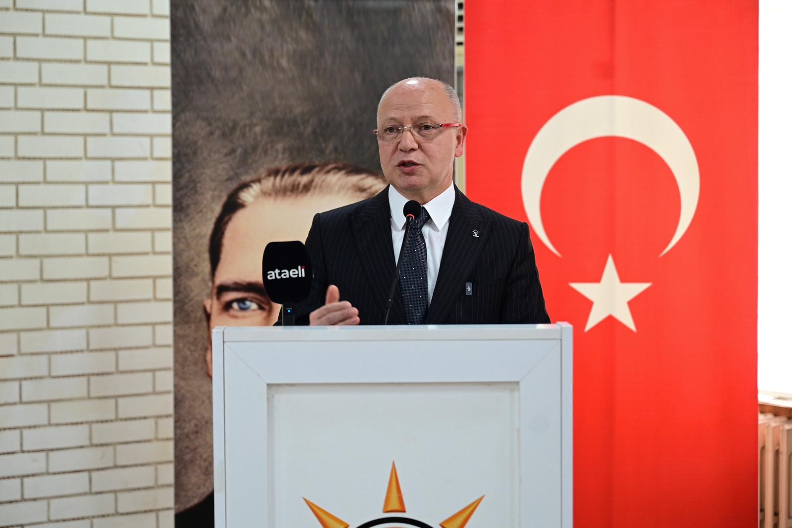 AK Parti Bursa İl Başkanı Davut Gürkan, saha çalışmaları kapsamında Mustafakemalpaşa ilçesinde