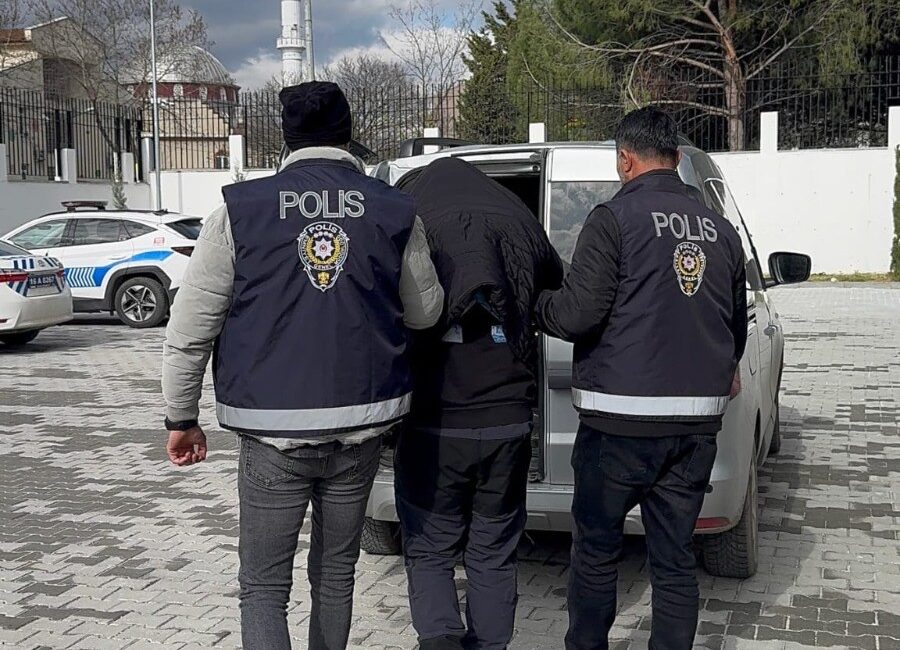 Bursa Orhangazi İlçe Emniyet Müdürlüğü ekiplerince uyuşturucu madde ticaretine yönelik