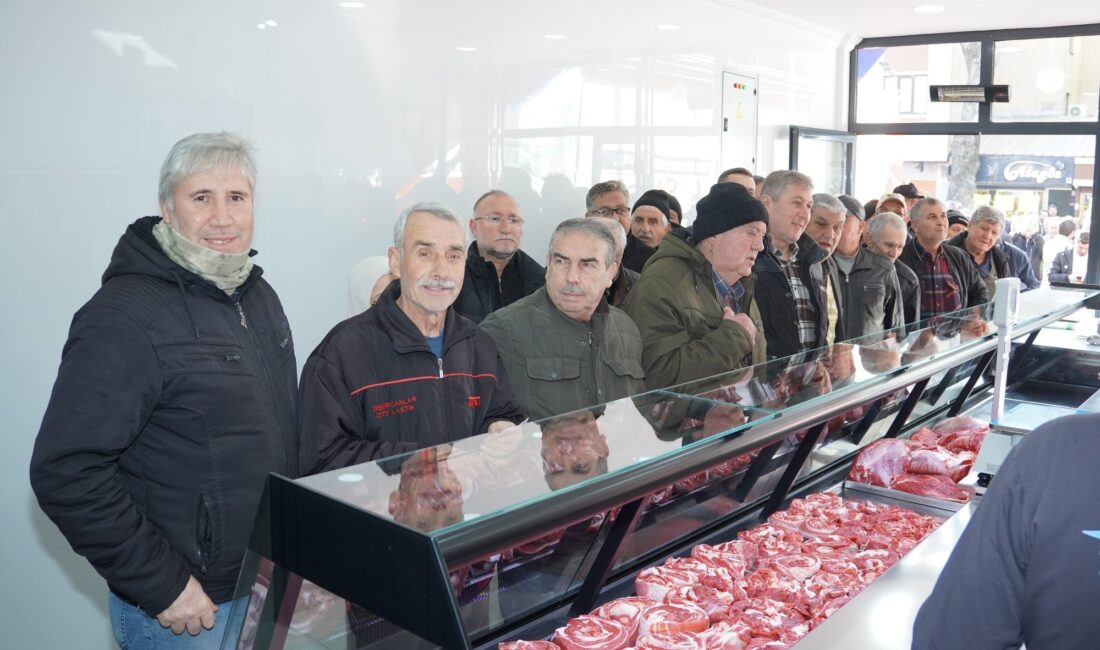 Bursa'nın İznik ilçesinde belediyenin hayata geçirdiği Et Satış Noktası hizmete