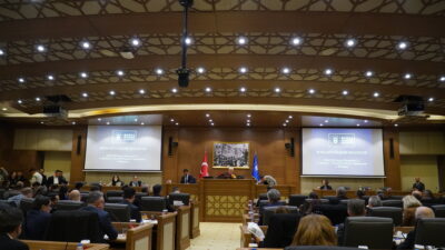 Bursa Büyükşehir Belediyesi Ocak Ayı Olağan Meclis Toplantısında gergin anlar