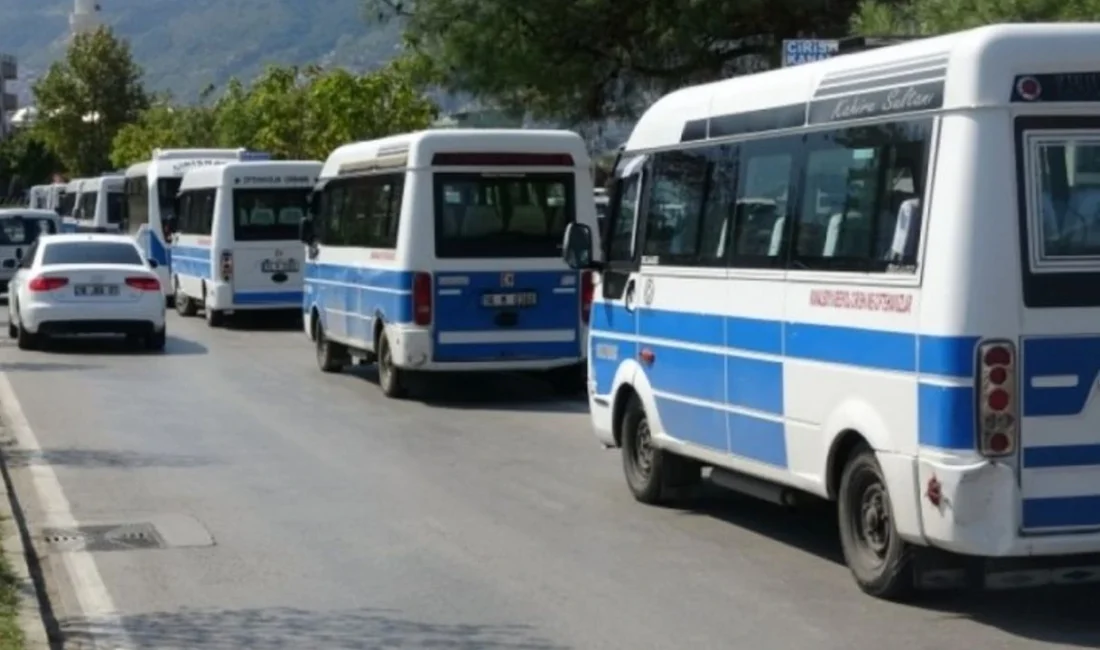 Bursa'da minibüsçüler artan maliyetler nedeniyle yolcu taşıma ücretlerine yaklaşık yüzde