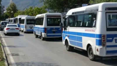Bursa'da minibüsçüler artan maliyetler nedeniyle yolcu taşıma ücretlerine yaklaşık yüzde