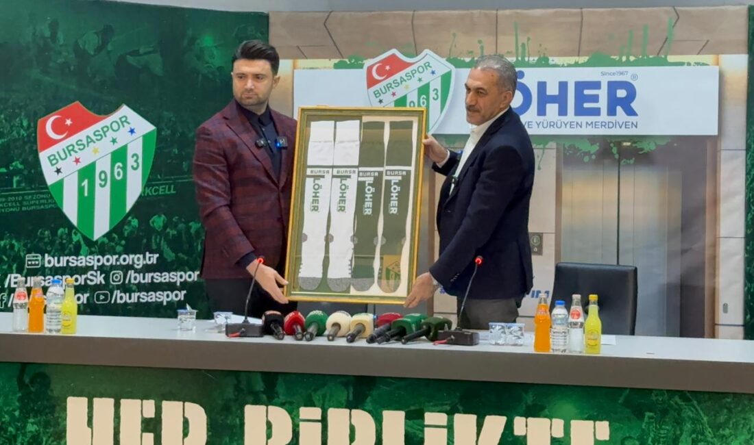 Bursaspor Kulübü tozluk sponsorluğu için LÖHER firması ile sezon sonuna