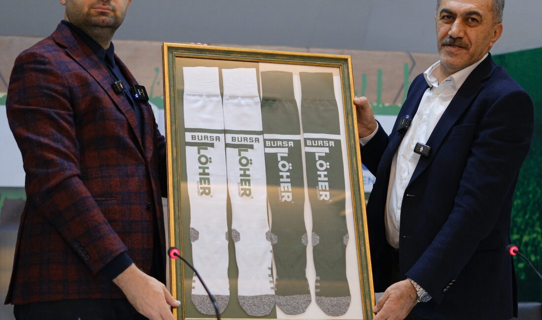Bursaspor Kulübü tozluk sponsorluğu için LÖHER firması ile sezon sonuna