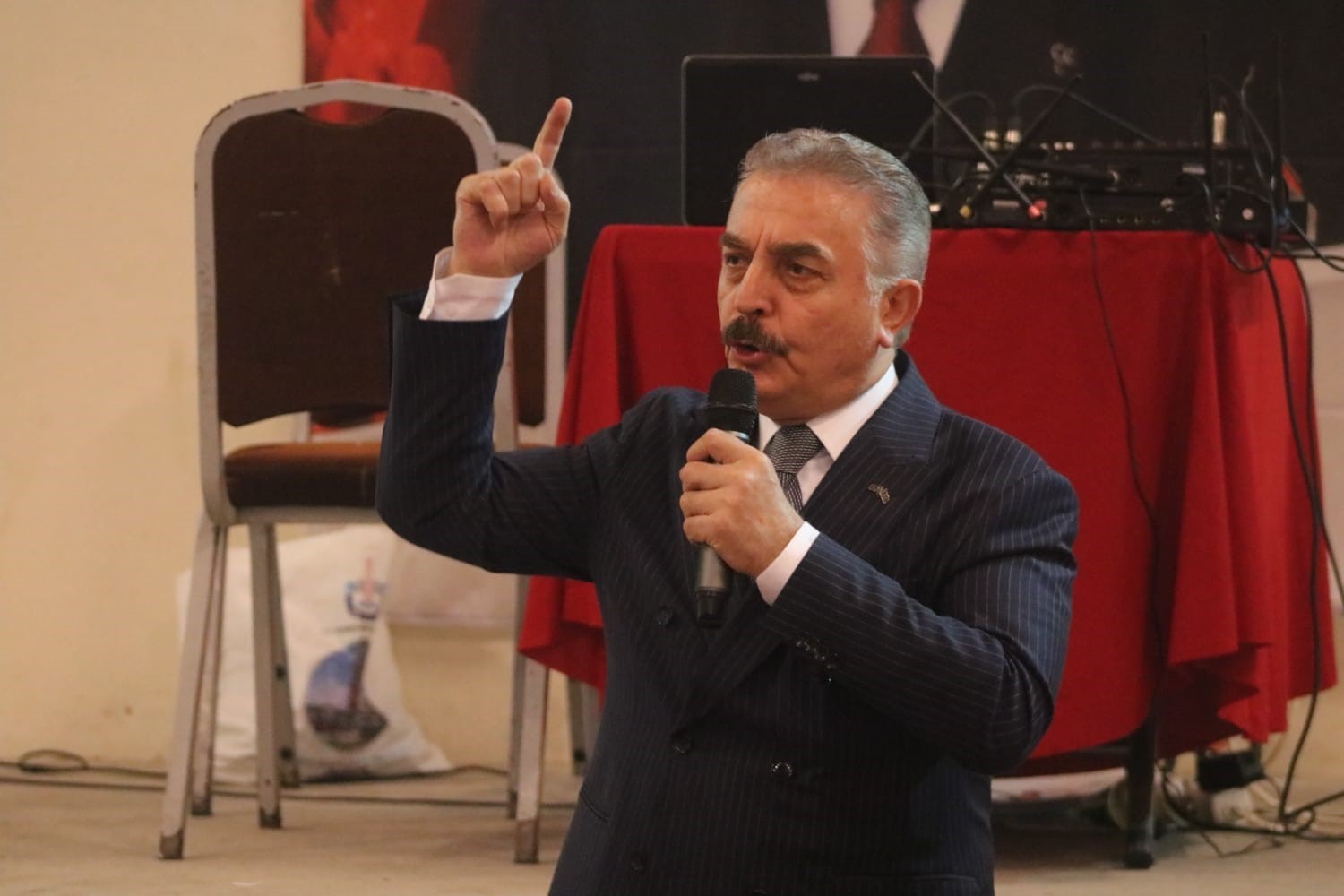 Milliyetçi Hareket Partisi (MHP) Genel Sekreteri İsmet Büyükataman, İYİ Parti