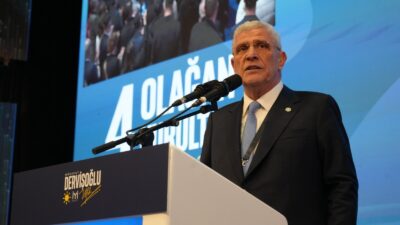 İYİ Parti'nin 4. Olağan Kurultayı’nda Müsavat Dervişoğlu yeniden genel başkan