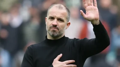 Bursaspor, Tahsin Tam'dan boşalan teknik direktörlük görevine Mustafa Er'i getirdi.