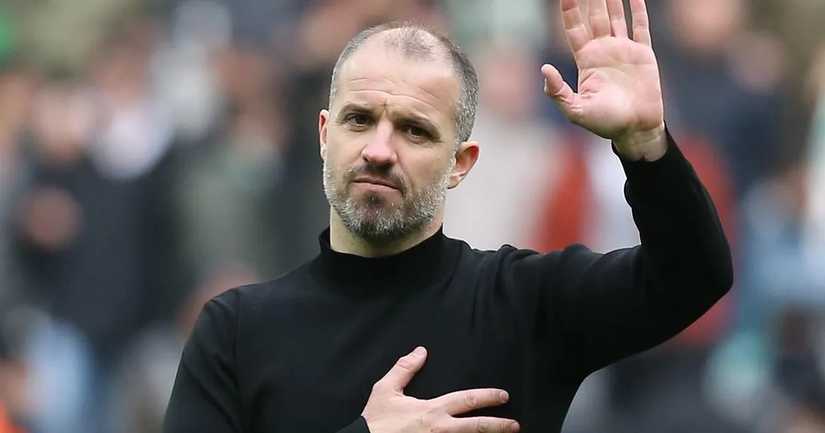 Bursaspor, Tahsin Tam'dan boşalan teknik direktörlük görevine Mustafa Er'i getirdi.