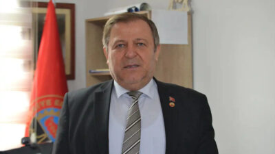 Emeklilerin kredi yükü nedeniyle kamu bankalarına mahkûm edildiğini dile getiren