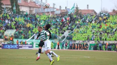 Bursaspor Kulübü, Isparta 32 Spor maçında taraftarının merdiven boşluklarını boş