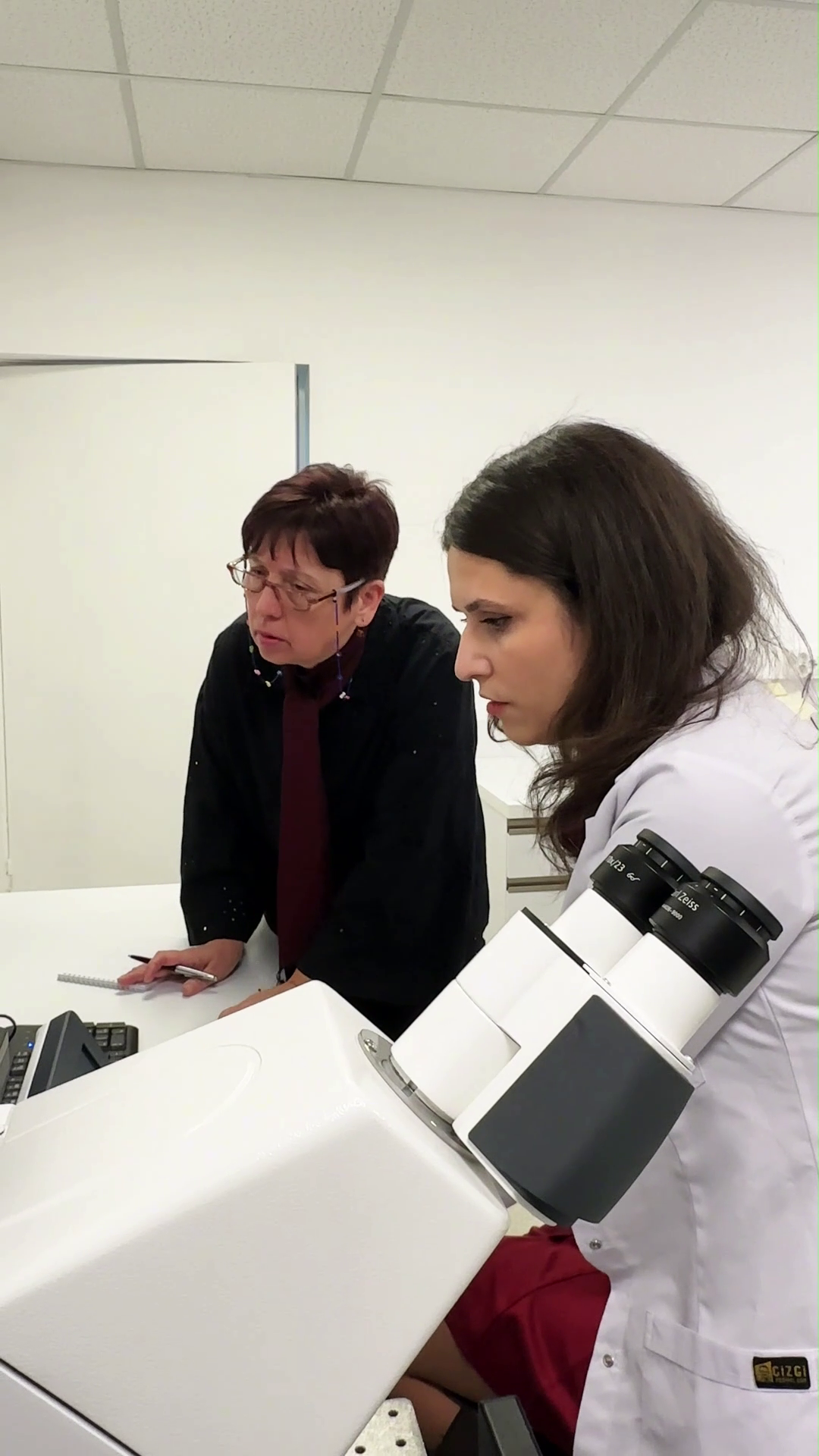 Bursa Uludağ Üniversitesi (BUÜ) Tıp Fakültesi'nde görev yapan Dr. Senem Esin