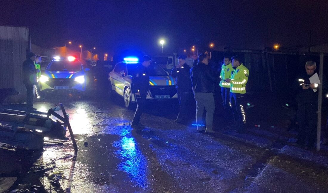 Bursa'nın İnegöl ilçesinde cipin çarptığı motosiklet sürücüsü yaralanırken, kaçan cip