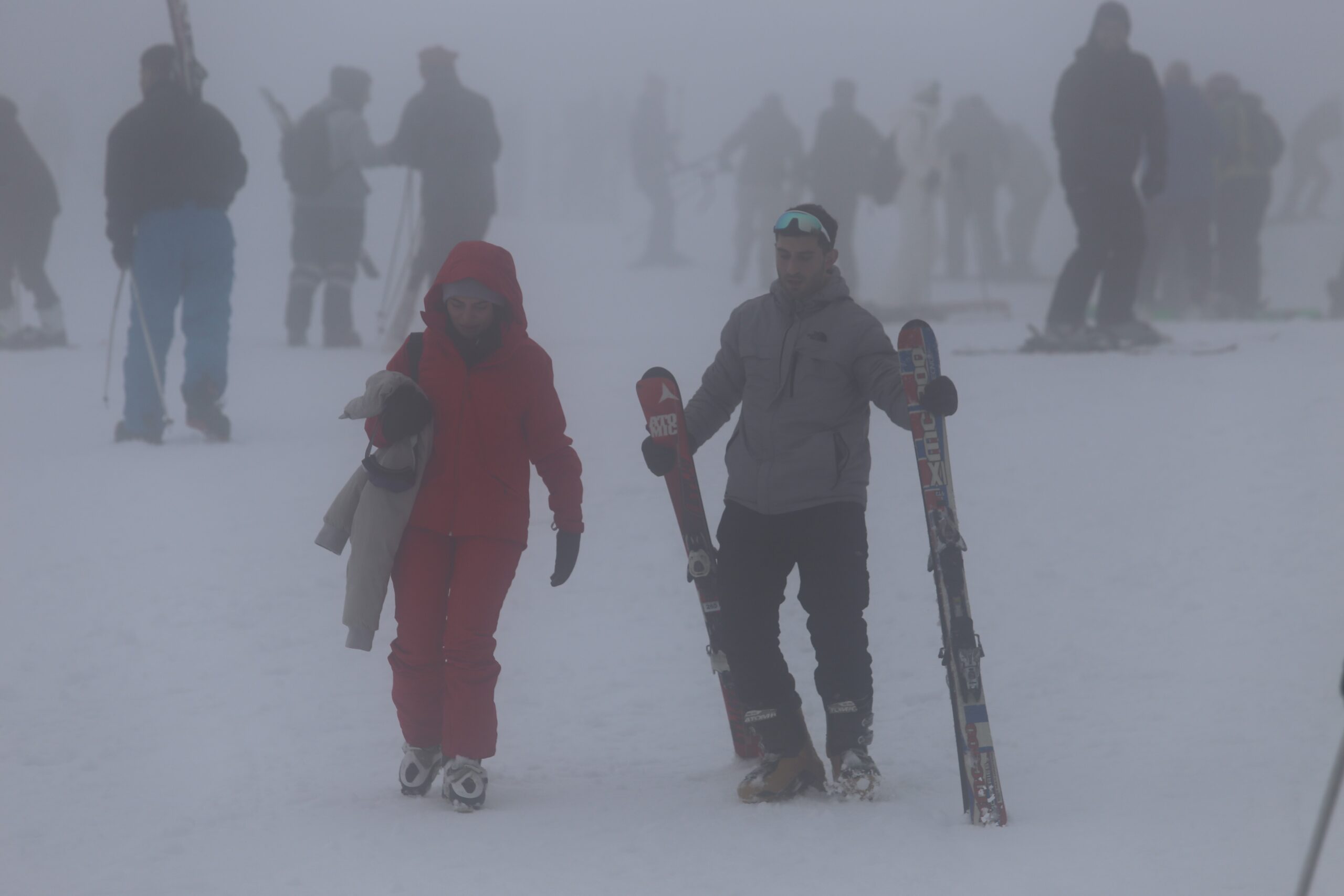 Bursa'da kış mevsiminin kalbi Uludağ'da kar kalınlığı 120 santimetreyi bulurken,
