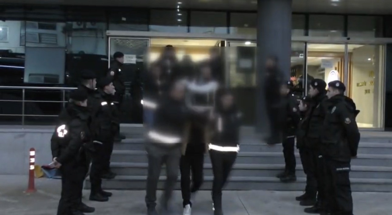 Bursa'nın Gemlik ilçesinde yürütülen soruşturma kapsamında 4 ilde eş zamanlı