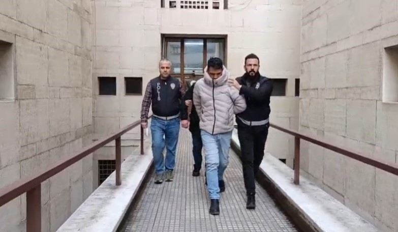 Bursa'nın Nilüfer ilçesinde özel bir okulda öğretmenlik yapan Gizem N.'yi