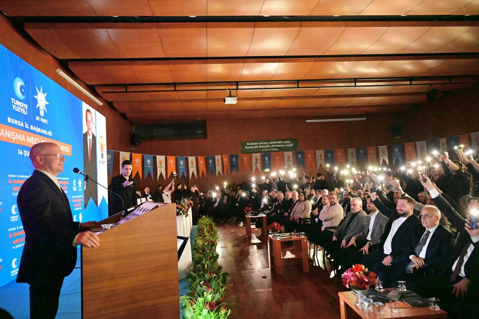 AK Parti Bursa İl Başkanı Davut Gürkan: "Gençlik, Türkiye Yüzyılı’nın bugünkü öznesidir" 2 Bursam Medya -