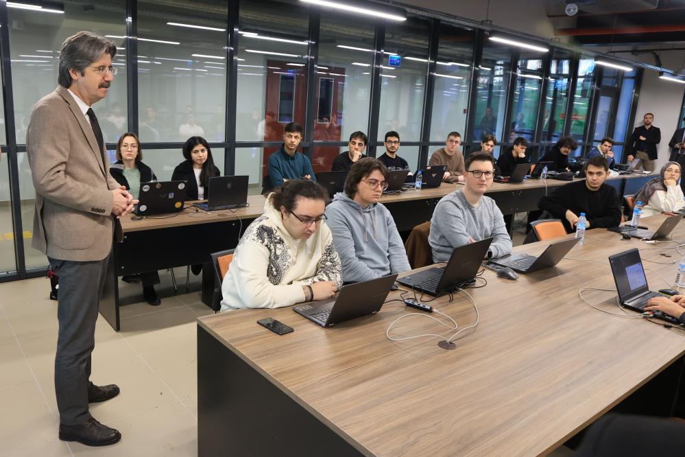 Siber vatanın yeni neferleri eğitimde 2 Bursam Medya -