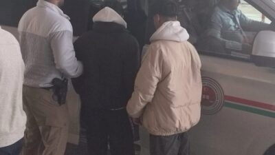 Narkotik ekiplerinin takibi sonucu 2 şüpheli yakalandı. Üzerlerinden 200 gram