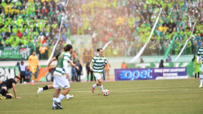 TFF 2. Lig Kırmızı Grup'ta Bursaspor, deplasmanda Isparta 32 Spor'a