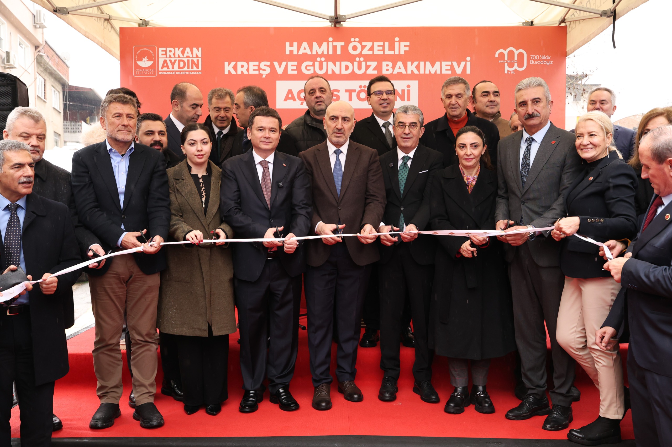 Osmangazi’de yaşayan çocukların kaliteli eğitim hizmeti alabilmesi için ilçeye yeni