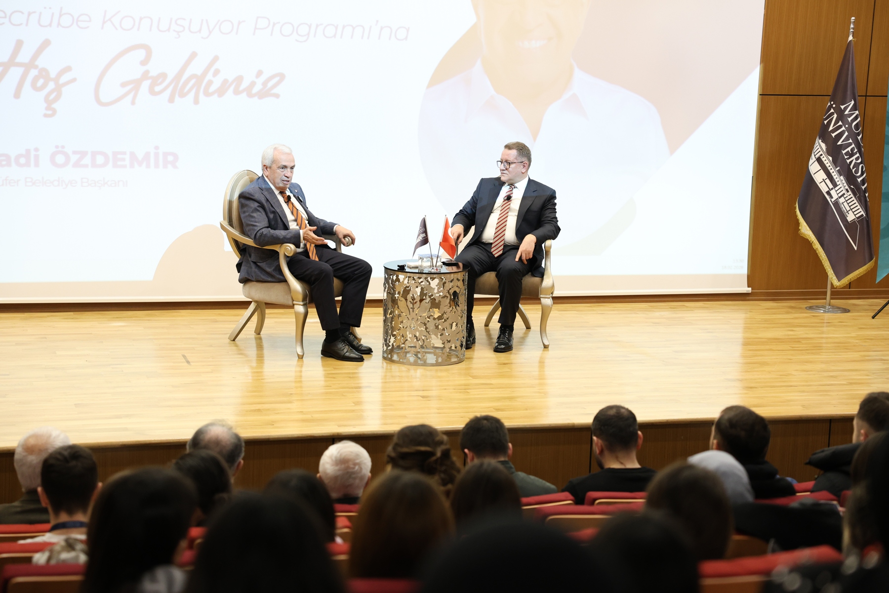 Mudanya Üniversitesi’nde düzenlenen “Tecrübe Konuşuyor” etkinliğinde Nilüfer Belediye Başkanı Şadi