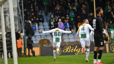 Şampiyonluk mücadelesi veren Bursaspor, deplasmanda Menemen FK’yı 3-1 mağlup ederek