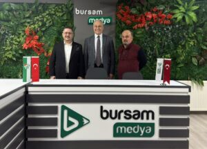 Mustafakemalpaşa Belediye Başkanı Şükrü Erdem Bursam Medya'ya hayırlı olsun ziyaretinde