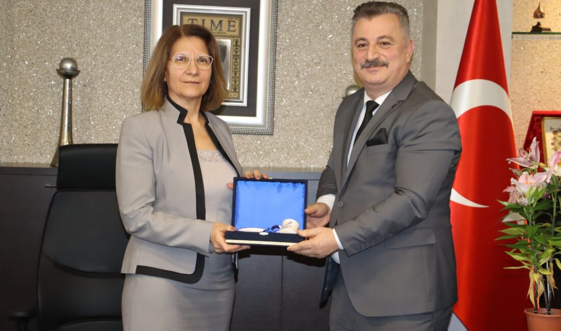 Anahtar Parti Bursa İl Başkanı Fikret Aslan, BUTTİM Ticaret Merkezini