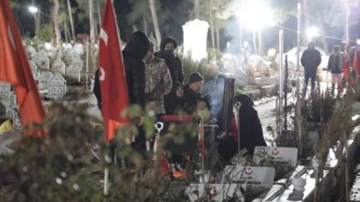 Kahramanmaraş merkezli meydana gelen depremler sonrası hayatını kaybedenlerin defnedildiği Kapıçam