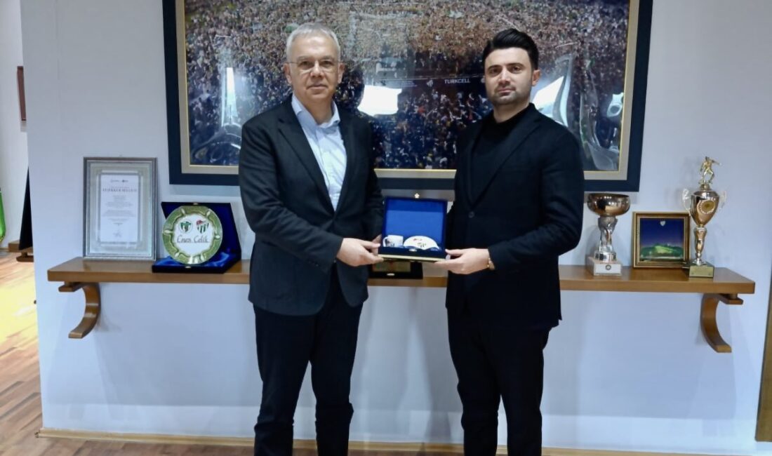 Cumhuriyet Halk Partisi (CHP) Bursa Milletvekili Kayıhan Pala, Bursaspor Kulübü'nü