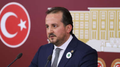 AK Parti Bursa Milletvekili Refik Özen’in annesi Bahtişah Özen hayatını