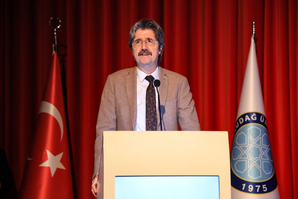 Bursa Uludağ Üniversitesi’nde düzenlenen eğitimde kişisel verilerin korunması ve dijital