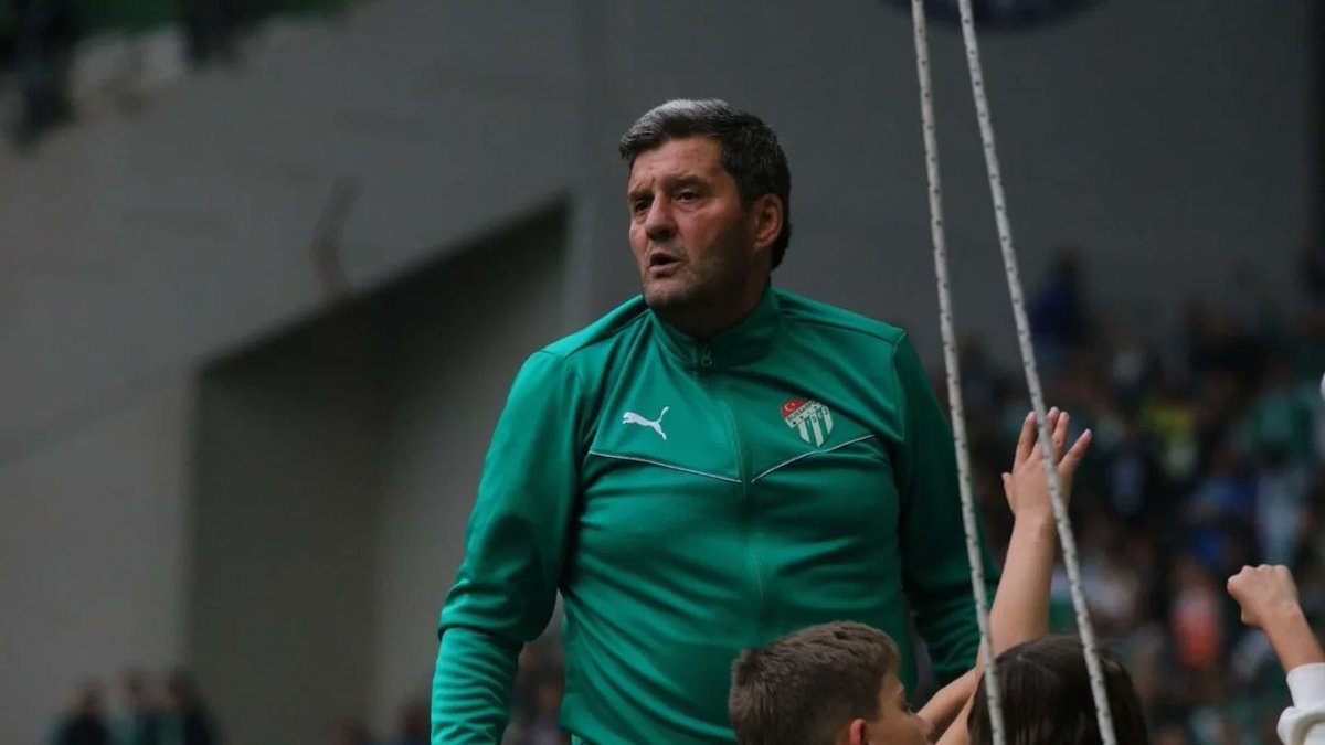 Bursaspor Kulübü, rahatsızlığı nedeniyle tedavi gören tribünlerin sevilen ismi Selim