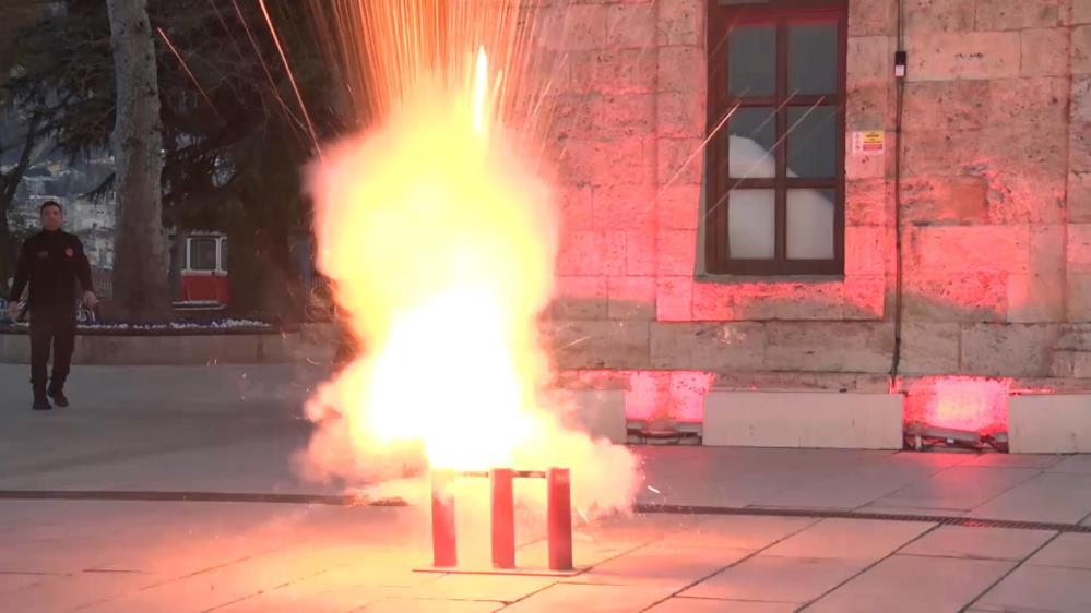 Bursa’da Ramazan ayının simgesi olan iftar ve sahur topunun yerini