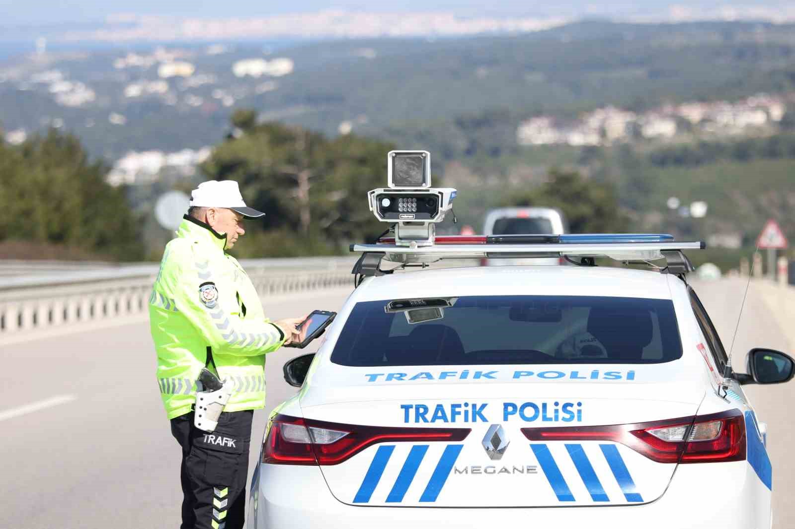 Kanun meclisten geçti! Trafik cezalarında yeni dönem... 5 Bursam Medya -