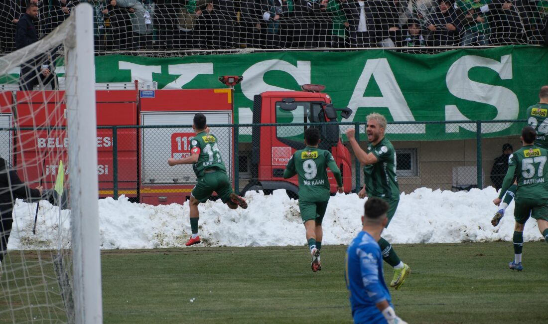 Bursaspor, Muşspor’u deplasmanda İlhan Depe’nin golüyle 1-0 mağlup ederek liderliğini