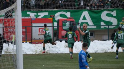 Bursaspor, Muşspor’u deplasmanda İlhan Depe’nin golüyle 1-0 mağlup ederek liderliğini