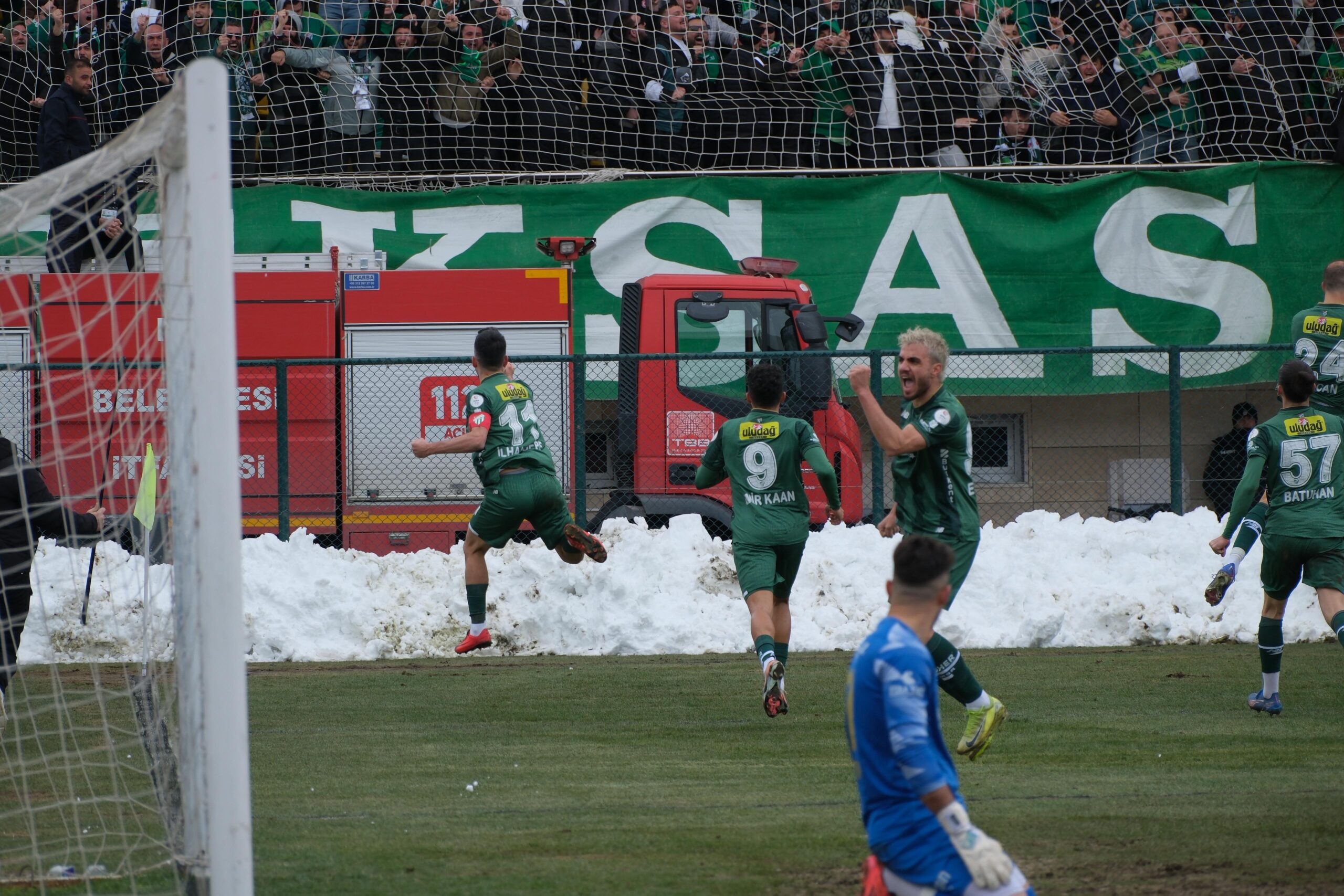 Bursaspor, Muşspor’u deplasmanda İlhan Depe’nin golüyle 1-0 mağlup ederek liderliğini