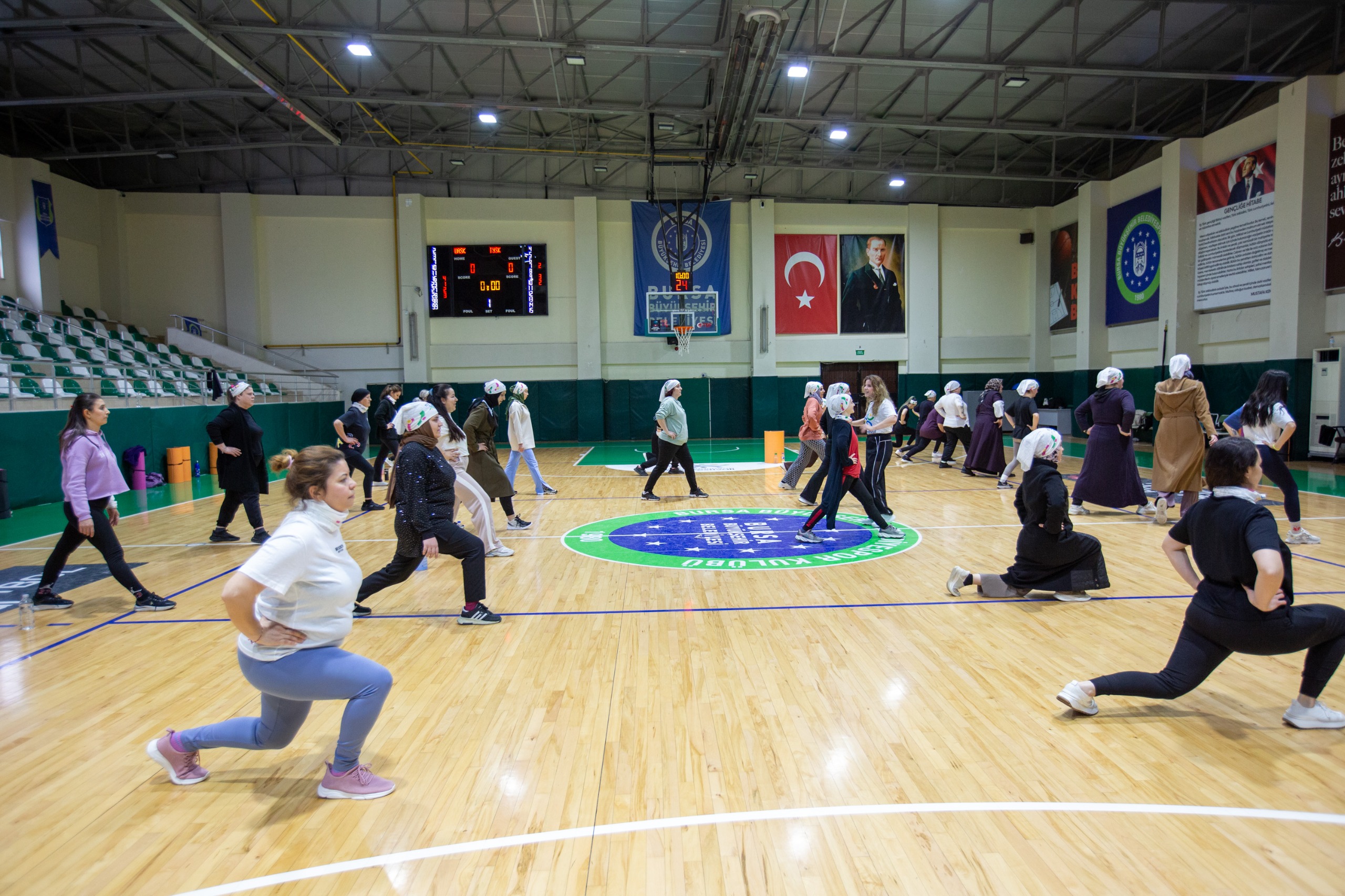 2. Bursa Uluslararası Spor Festivali, pilates ve zumba etkinlikleriyle start