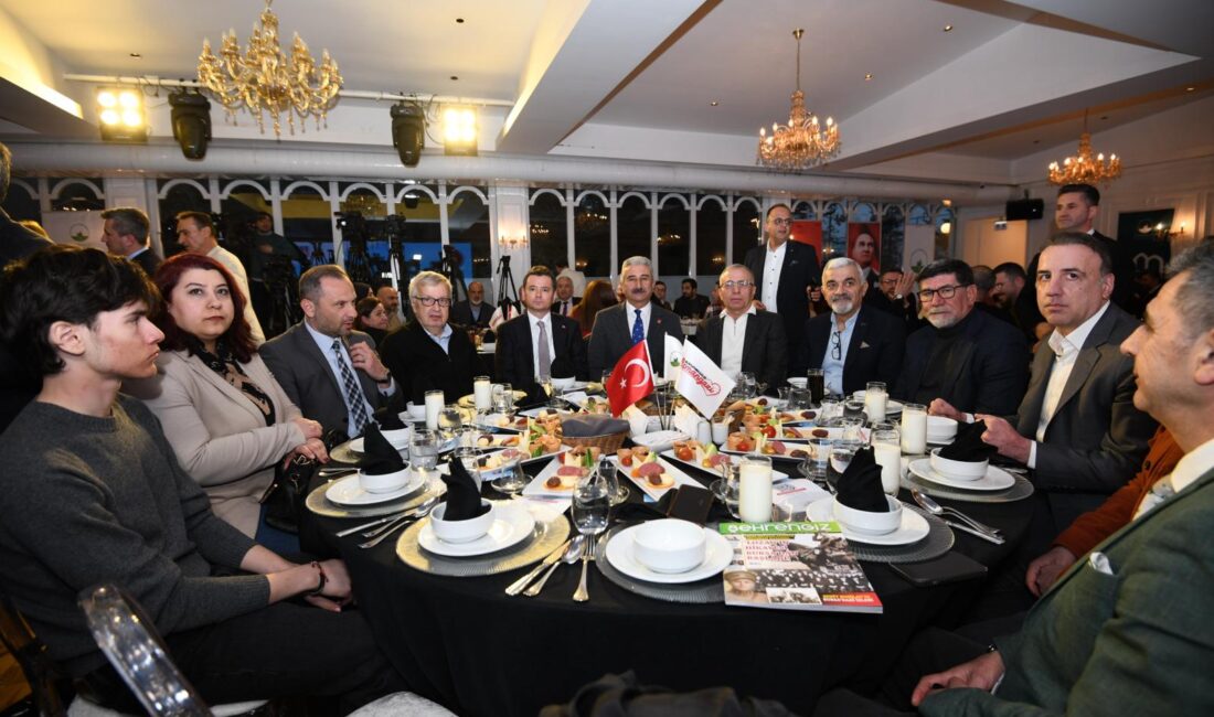 Osmangazi Belediye Başkanı Erkan Aydın, afet anlarında iletişim kesintilerinin önüne