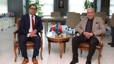 Letonya Cumhuriyeti Büyükelçisi Bahtijors Hasans, Nilüfer Belediye Başkanı Şadi Özdemir’i
