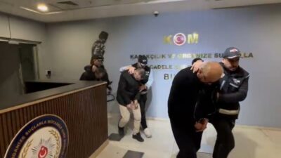 Bursa’da tefecilik suçuna yönelik düzenlenen operasyonda 3 şüpheli gözaltına alındı.