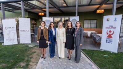 8 Mart Dünya Kadınlar Günü dolayısıyla düzenlenen iftar programında iş