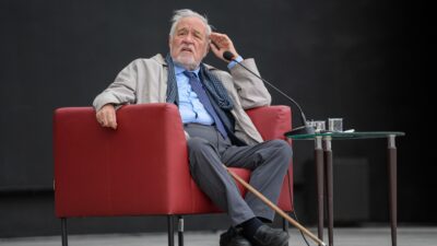 Türk tarihçiliğinin önemli isimlerinden Prof. Dr. İlber Ortaylı, bir süredir