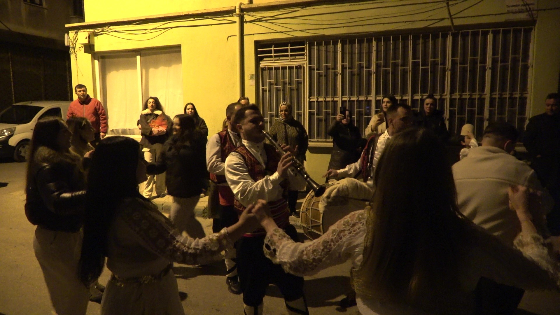 Sahura börekle uyandırdılar 3 Bursam Medya -