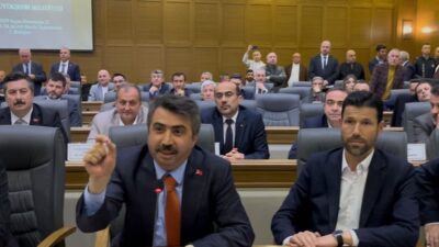 Bursa Büyükşehir Belediye Meclisi toplantısının ardından konuşan Yıldırım Belediye Başkanı